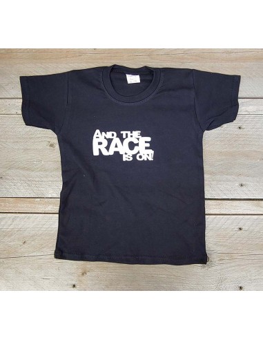 T shirt zwart and the race go on